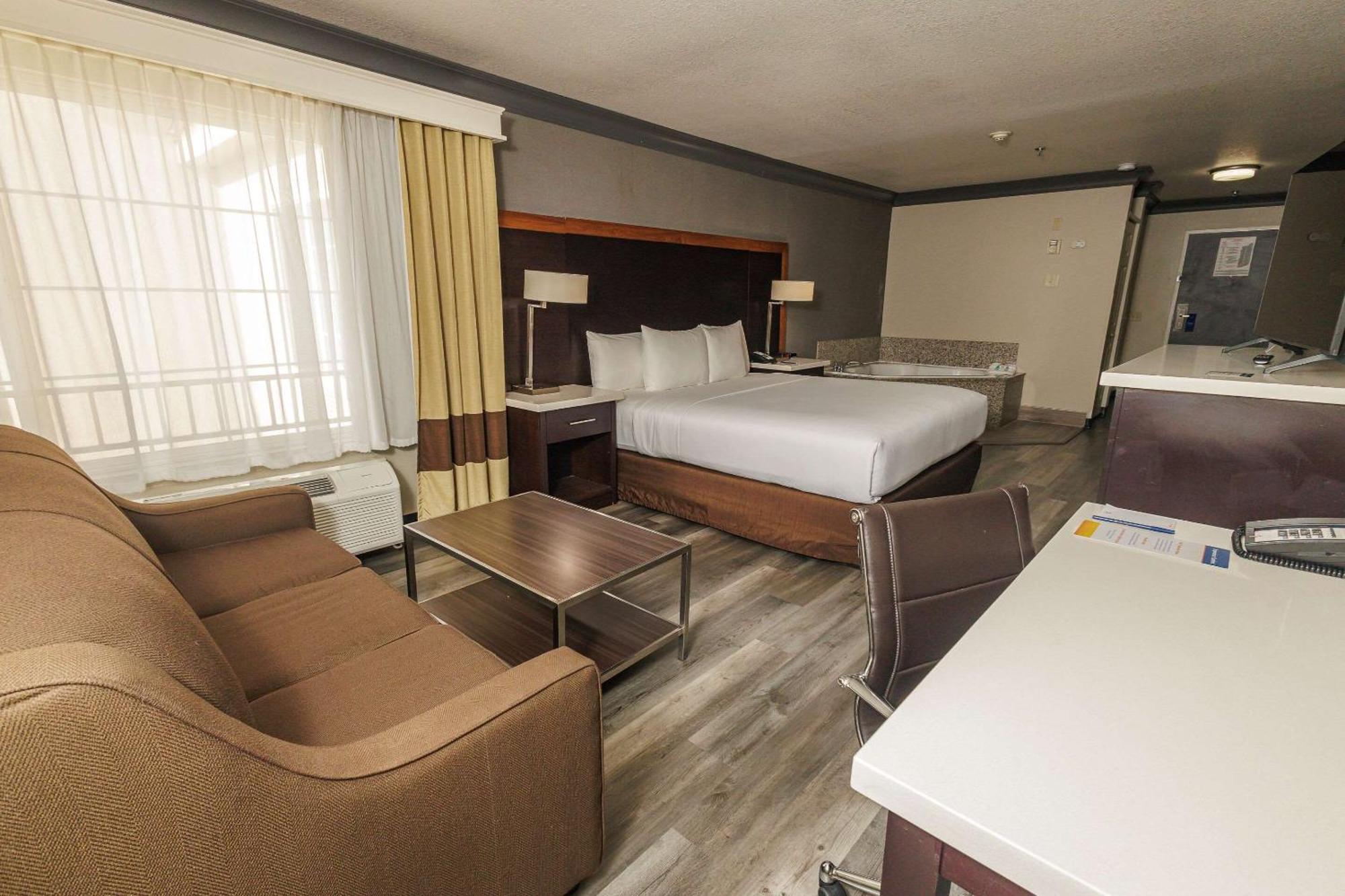 Hotel Comfort & Near Universal - N Hollywood - Burbank